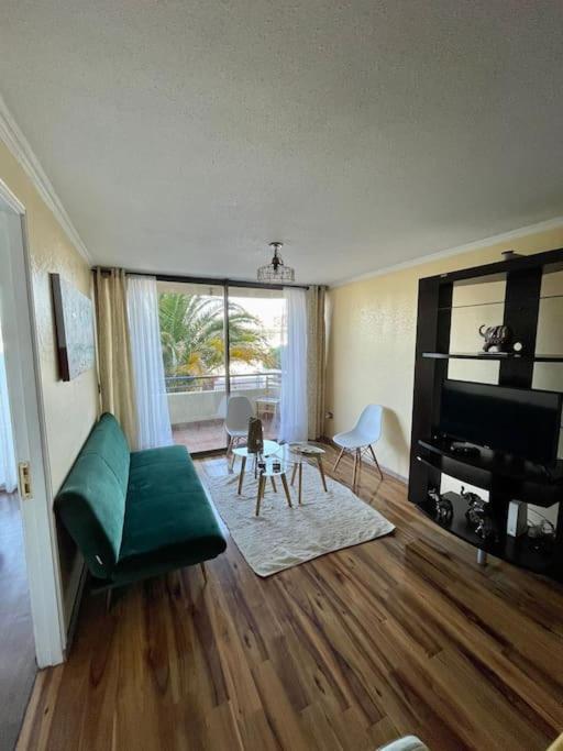 Departamento Frente A Espacio Grecia, Calama. Apartamento *